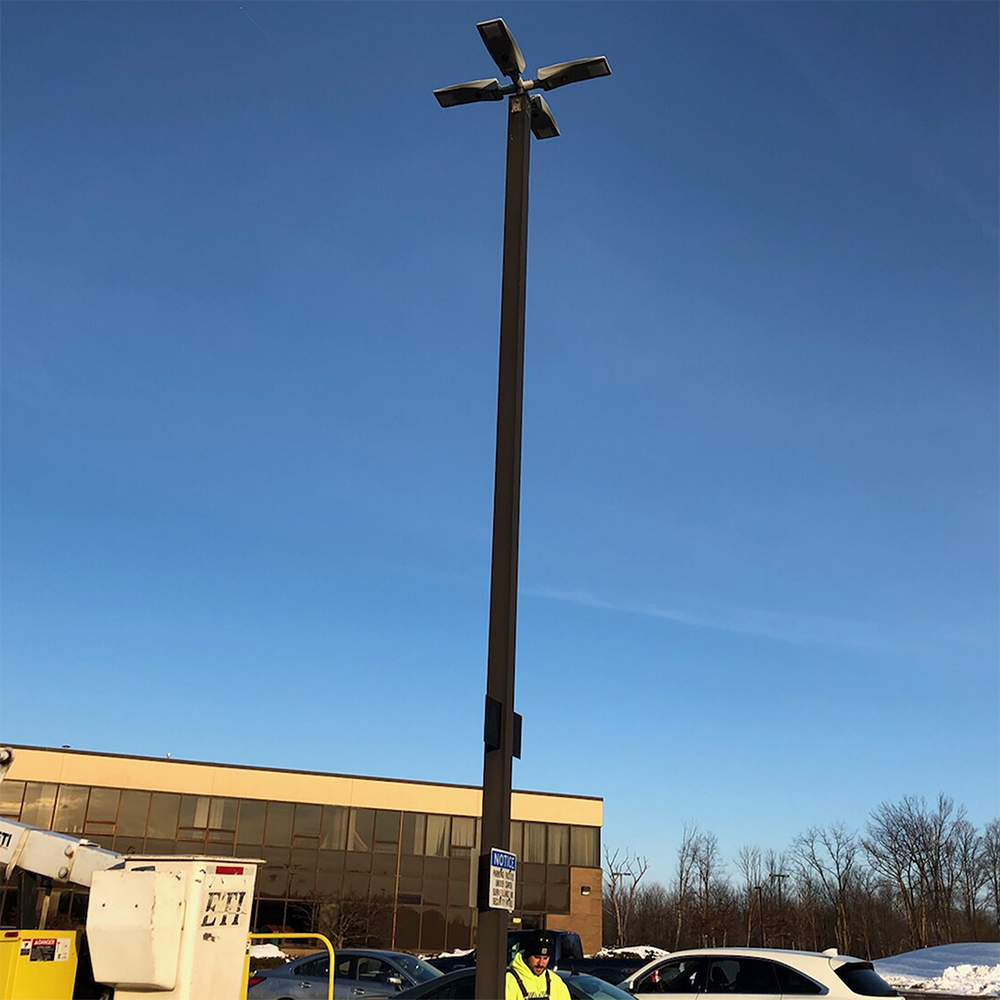 LFD Lighting 50W All In One Solar Street Light For Parking Lot